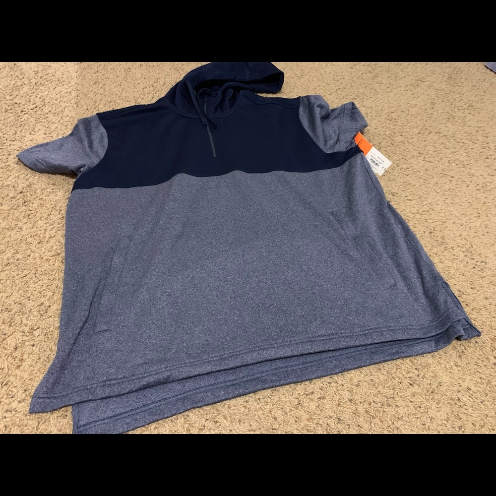 NWT Men’s Short Sleeve Hoodie 3XL